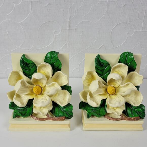 Vintage 1995 CBK Magnolia Flower Blossom Bookends Heavy Resin Cast Hand Painted - Picture 1 of 14